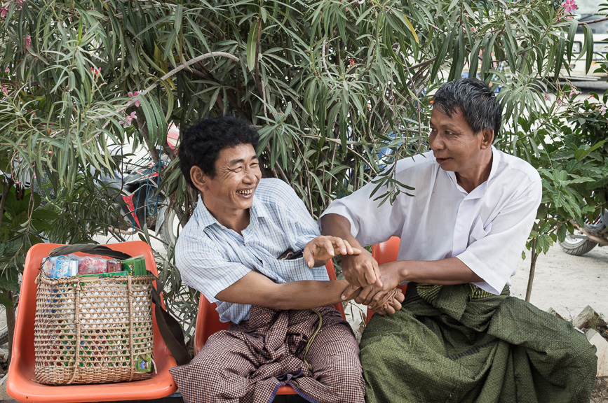 Myanmar longyi