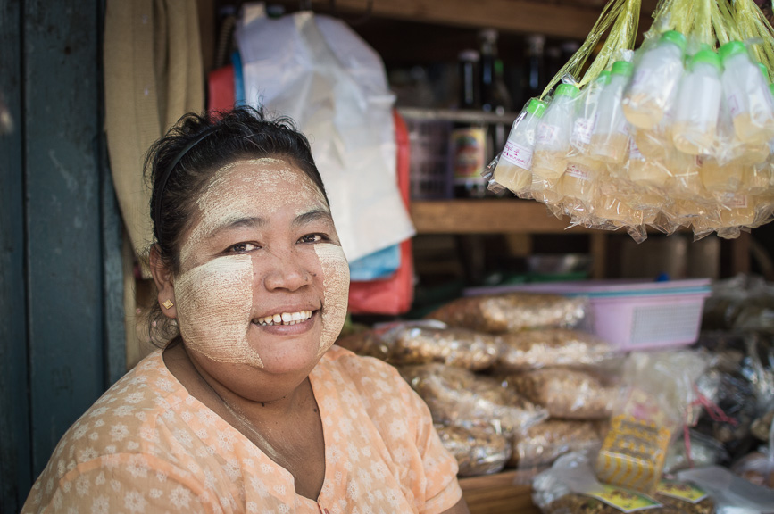 Myanmar thanaka woman