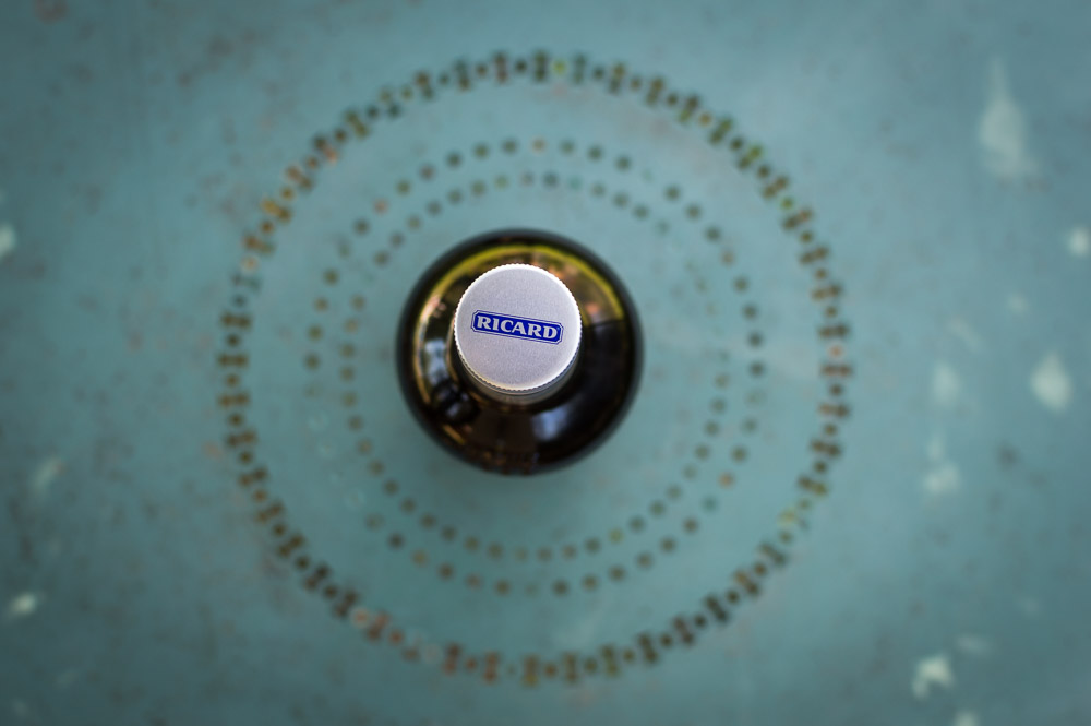 Pastis-ricard round