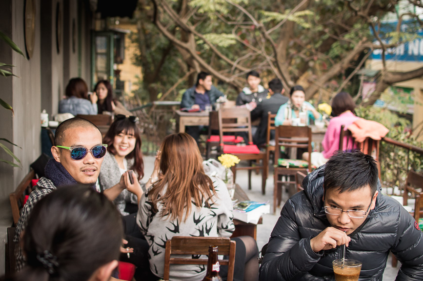 hanoi coffee hip crowd